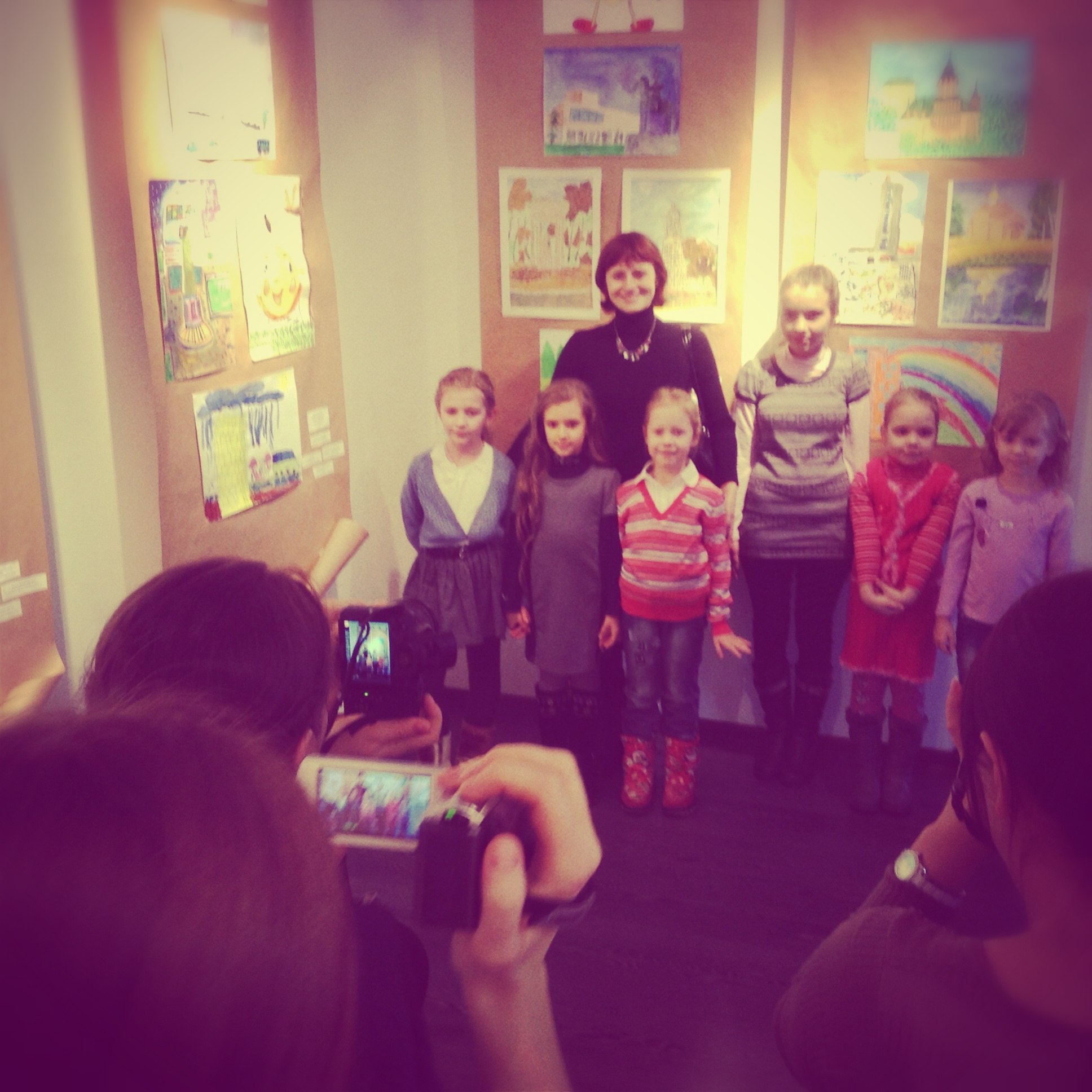 Фотографии с открытия выставки «Симбирск-Ульяновск глазами детей» 2013